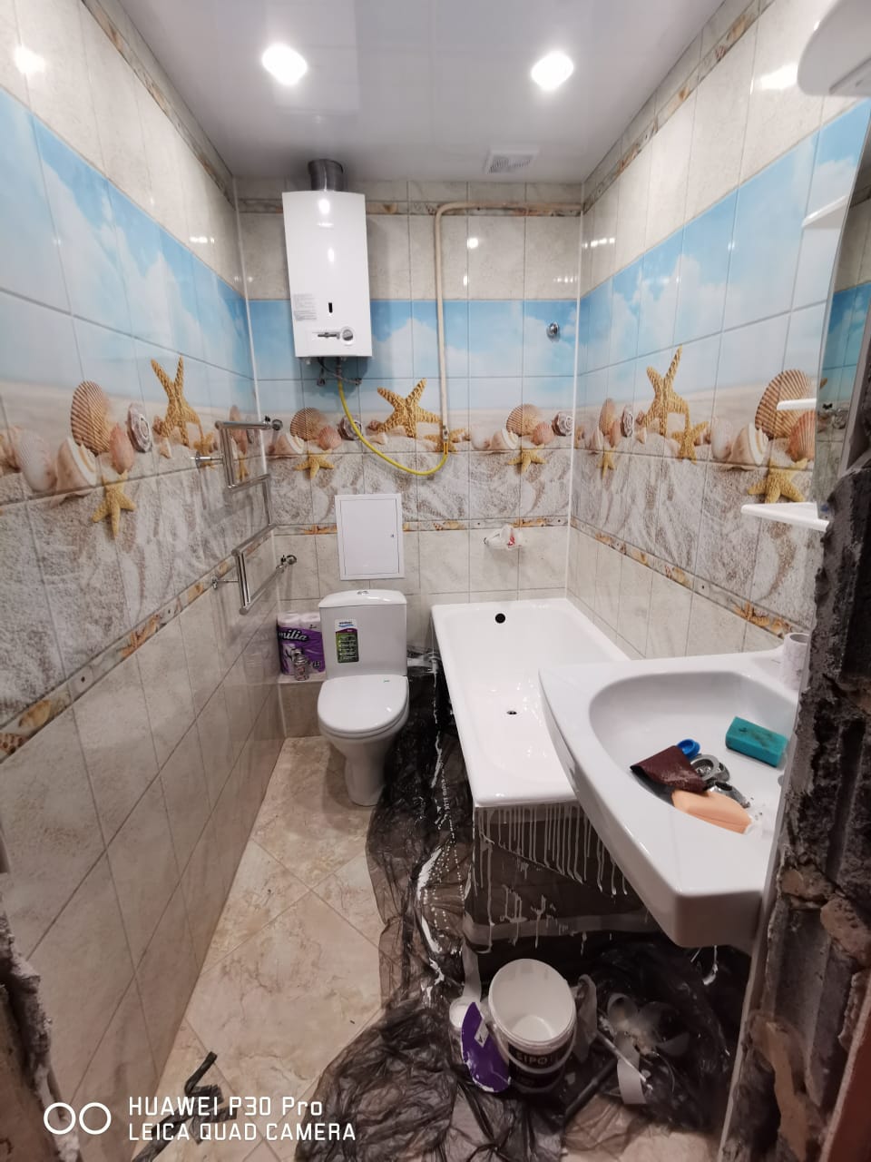 Ремонт ванны и туалета панелями ПВХ в морском стиле