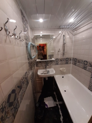 Недорогой ремонт санузла (ванны и туалета) с материалами под ключ